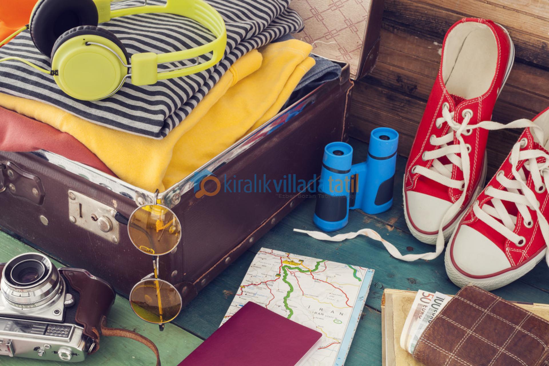 Tatil Yaparken Bavulunuzda Olması Gerenler