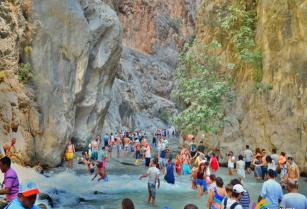 Saklıkent Kanyonu Yürüyüş Parkuru Mutlaka Keşfedilmesi Gereken Gizemli Rota