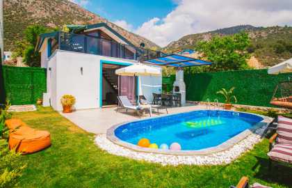 Kalkan Bölgesinde Muhafazakar 4 Kişilik Tatil Villası 