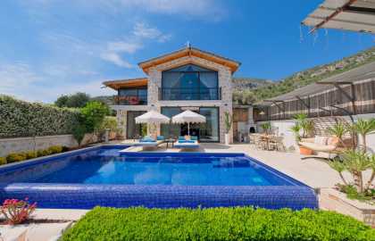Kalkan Bölgesinde Muhafazakar 6 Kişilik Tatil Villası 