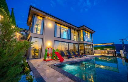 Kalkan Bölgesinde Muhafazakar 4 Kişilik Tatil Villası