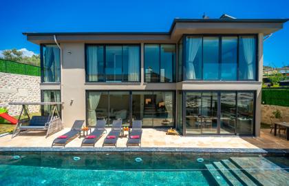 Kalkan Bölgesinde Muhafazakar 4 Kişilik Tatil Villası