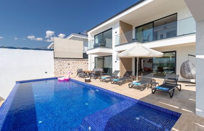 Kalkan Bölgesinde Muhafazakar 4 Kişilik Tatil Villası 
