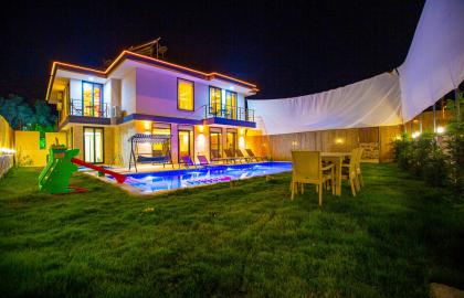 Patarada 6 Kişilik Korunaklı Villa