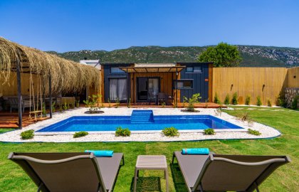 Kalkan Bölgesinde Korunaklı 4 Kişlik Tatil Villası 