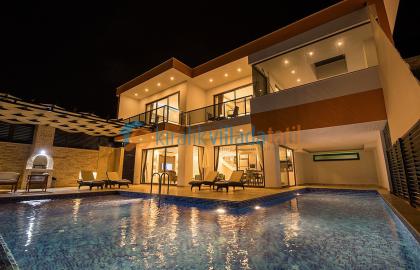 Kalkan Bölgesinde Korunaklı Deniz Manzaralı 4 Kişilik Tatil Villası 