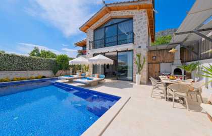 Kalkan Bölgesinde Muhafazakar 6 Kişilik Tatil Villası 
