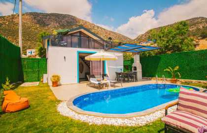Kalkan Bölgesinde Muhafazakar 4 Kişilik Tatil Villası 