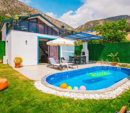 Kalkan Bölgesinde Muhafazakar 4 Kişilik Tatil Villası 