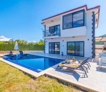 Kaş Bölgesinde Muhafazakar 4 Kişilik Tatil Villası 