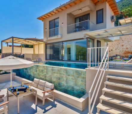Kaş Çukurbağ Mevkiinde Doğa İçinde 4 Kişilik Tatil Villası