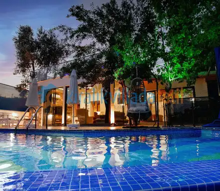 Kalkan Bölgesinde Korunaklı Lüks 4 Kişilik Tatil Villası
