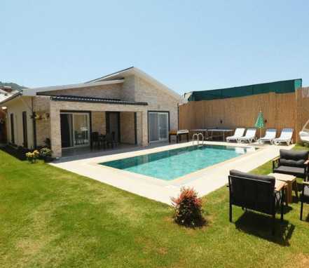 Fethiye Bölgesinde Korunaklı 4 Kişilik Tatil Villası 