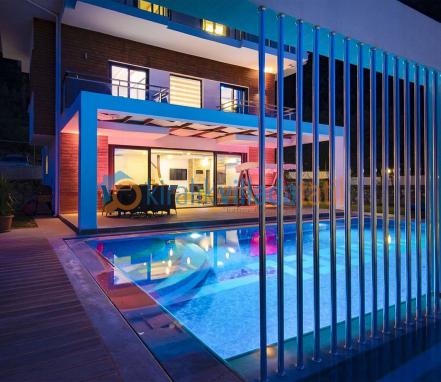 Ölüdeniz Ovacık Mevkiinde 10 Kişilik Lüks Tatil Villası