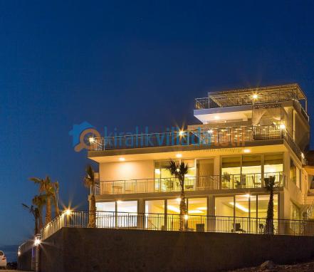 Kalkan Akbel Mevkiiinde 8 Kişilik Lüks Tatil Villası