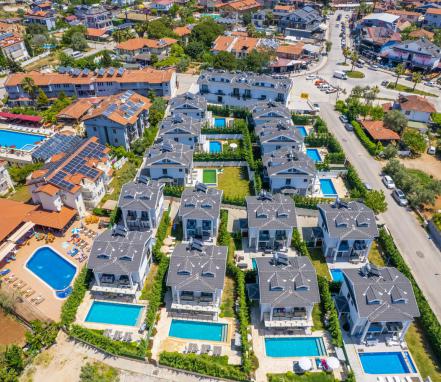 Fethiye Hisarönü Mevkiinde 8 Kişilik Doğa Manzaralı Villa