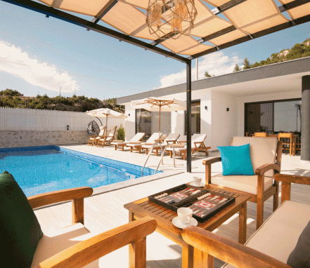 Kalkan Bölgesinde Korunaklı 4 Kişilik Tatil Villası