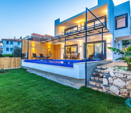 Kaş Bölgesinde Muhafazakar 4 Kişilik Tatil Villası