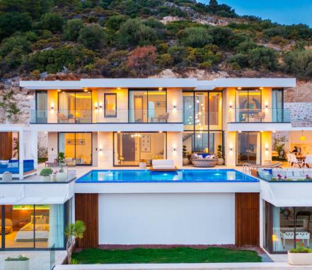 kalkan Kalamar Mevkiinde Lüks Tatil Vİllası