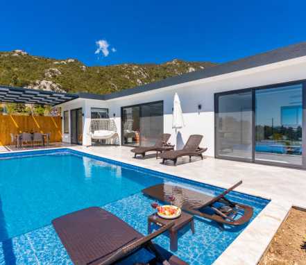 Kalkan İkizce Mevkiinde 4 Kişilik Tatil Villası