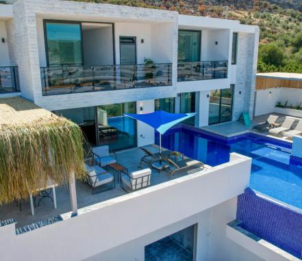 Kalkan Yeşilköy Mevkiinde 6 Kişilik Tatil Villası