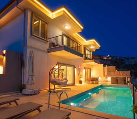 Antalya Kaşta 10 kişilik kiralık villa