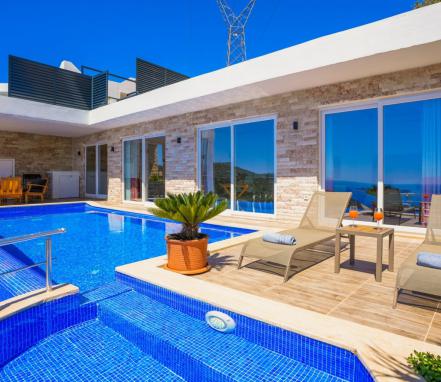 Antalya Kalkan Mevkiinde 4 Kişilik Tatil Vİllası