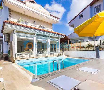Fethiye Bölgesinde Lüks 8 Kişlik Tatil Villası 