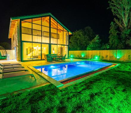 Kalkan Bezirgan Mevkiinde Lüks Tatil Villası