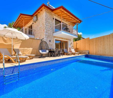Kaş-Bölgesinde-4-Kişilik Tatil Villası