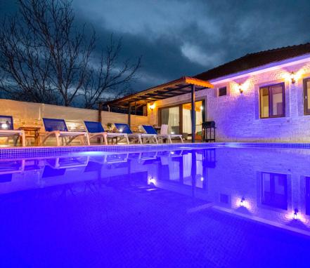 Kalkan Bezirgan Köyünde 6 Kişilik Korunaklı Villa