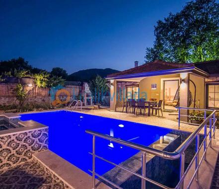 Muğla Fethiye Kayaköy Mevkiinde 2 Yatakodalı Tatil Villası