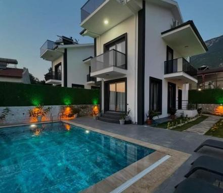 Muğlada 6 Kişilik Kiralık Villa
