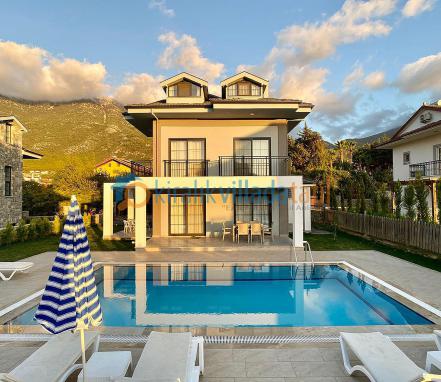 Fethiye Bölgesinde Merkeze Yakın 8 Kişilik Tatil Villası 