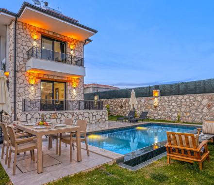 Çukurbağ Mevkiinde 4 Kişilik Tatil Vİllası