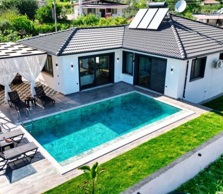 Seydikemer Bölgesinde Korunaklı 6 Kişilik Tatil Villası 