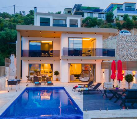Kalkan Yeşilköy Mevkiinde 5 Kişilik Tatil Villası