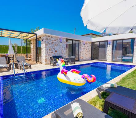 Kalkan Ulugöl Mevkiinde 4 Kişilik Tatil Villası