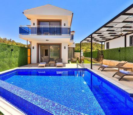 Antalya Kaş Mevkiinde 6 Kişlik Tatil Vİllası