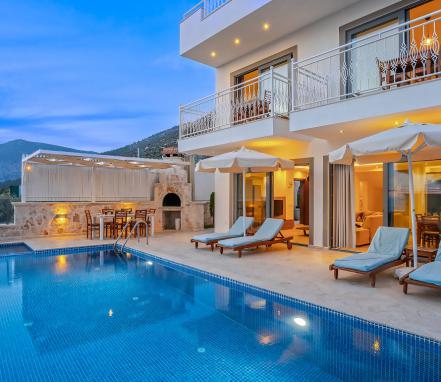Kalkan Bölgesinde 6 Kişilik Muhafazakar Tatil Villası