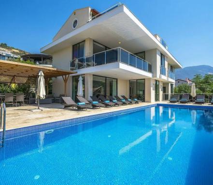 Kalkan Kalamarda Denize Yakın Tatil Villası