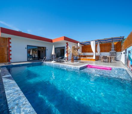 Kaş Bölgesinde Muhafazakar Balayı Tatil Villası