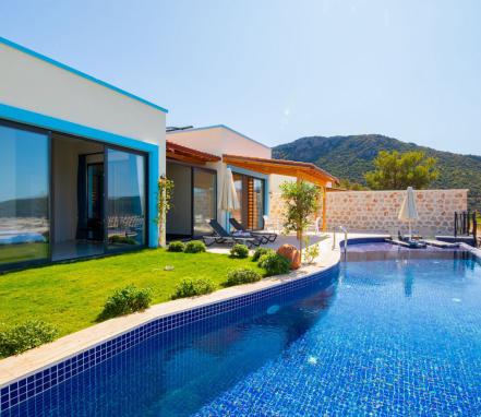 Antalya Kalkan Mevkiinde 4 Kişilik Tatil Villası