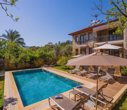 Fethiye Kayaköy Mevkiinde Taş Konsept Tatil Villası