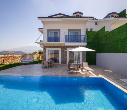 Seydikemer Bölgesinde 8 Kişilik Tatil Villası 