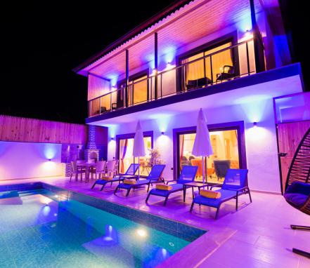 Kalkan Ulugöl Mevkiinde 4 Kişilik Tatil Vİllası