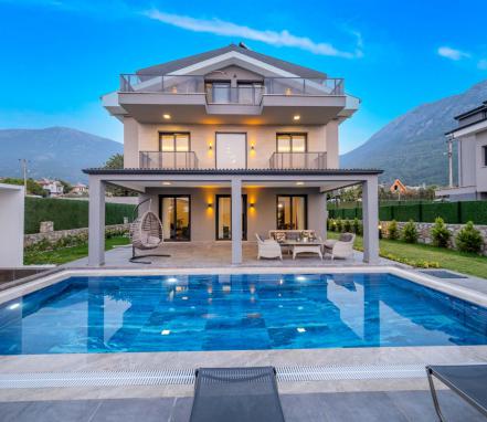 Fethiye Ovacık Mevkiinde 6 Kişilik Tatil Villası