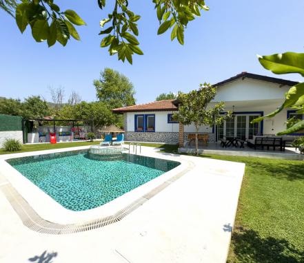 Fethiyede Otantik Tasarım Korunaklı Villa
