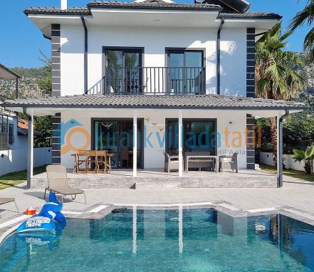 Muğla Kanal Dalyan'da 4 Yatakodalı Tatil Villası