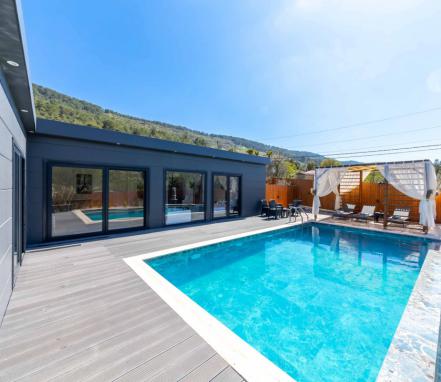 Kalkan Bölgesinde Korunaklı 4 Kişlik Tatil Villası 